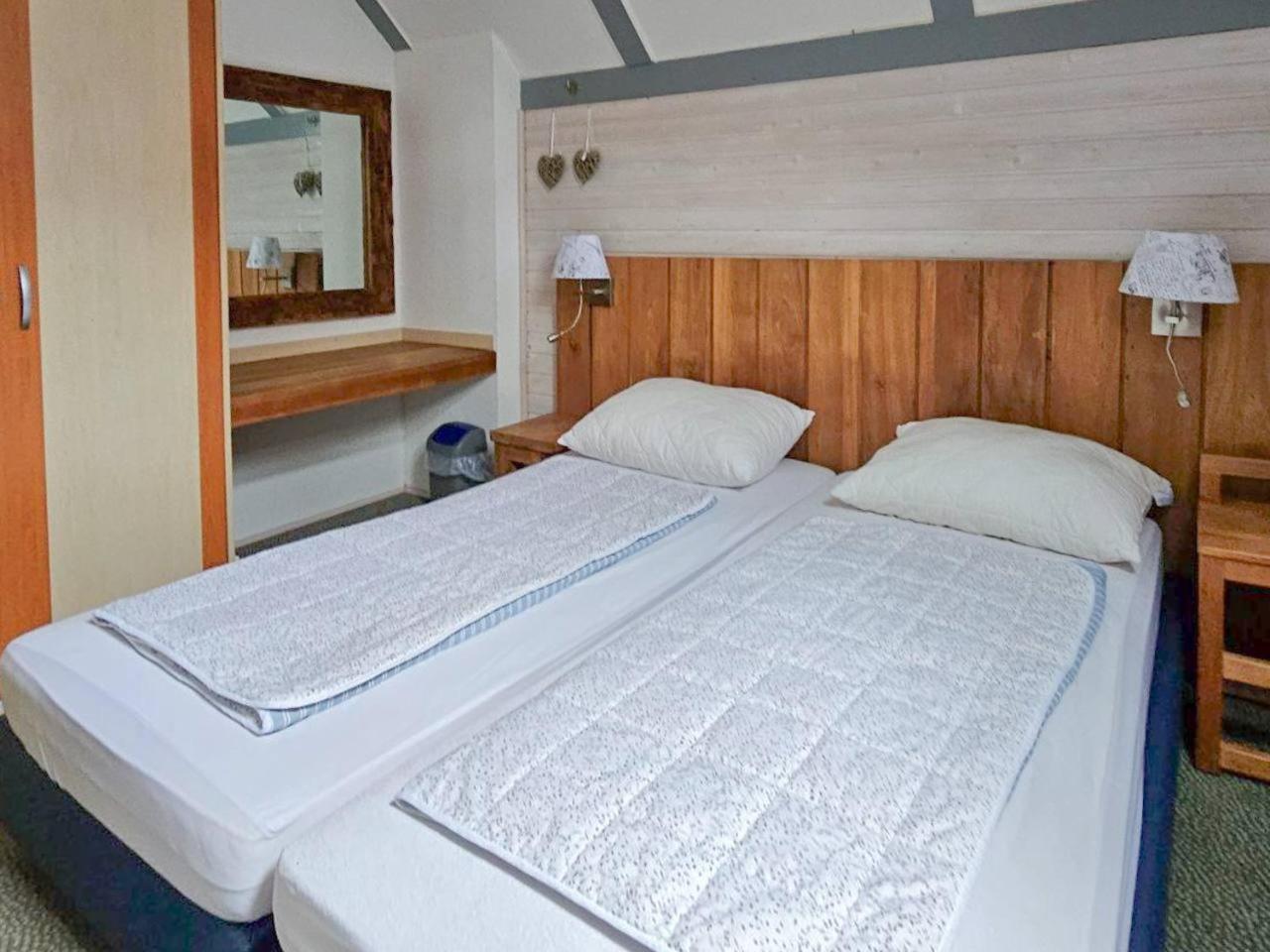 Ferienhaus "Gestiefelter Kater" Am See Im Bergland كيرشهيم المظهر الخارجي الصورة