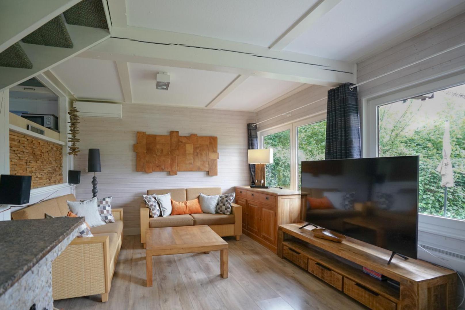 Ferienhaus "Gestiefelter Kater" Am See Im Bergland كيرشهيم المظهر الخارجي الصورة