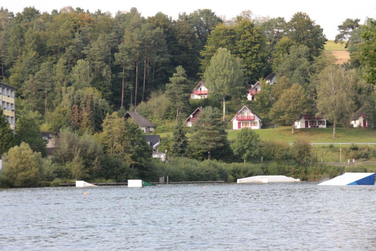 Ferienhaus "Gestiefelter Kater" Am See Im Bergland كيرشهيم المظهر الخارجي الصورة